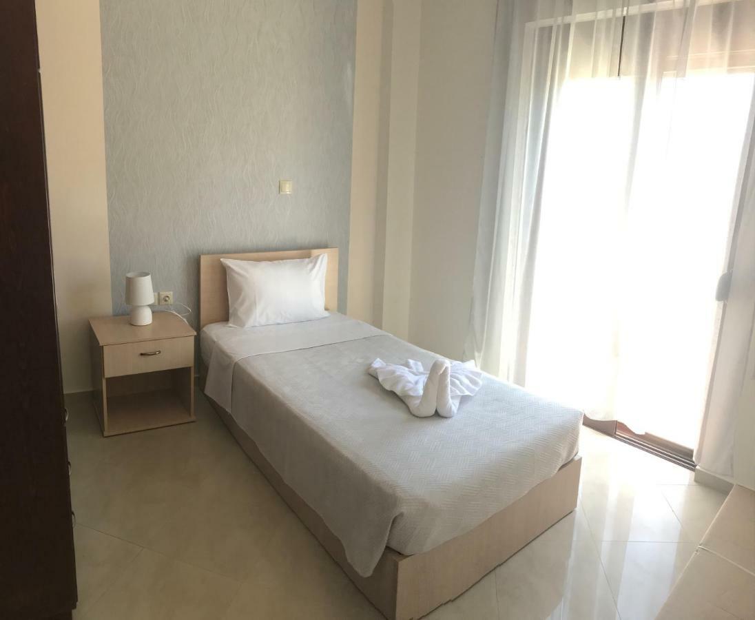 M&M Villa Kathaniá 外观 照片