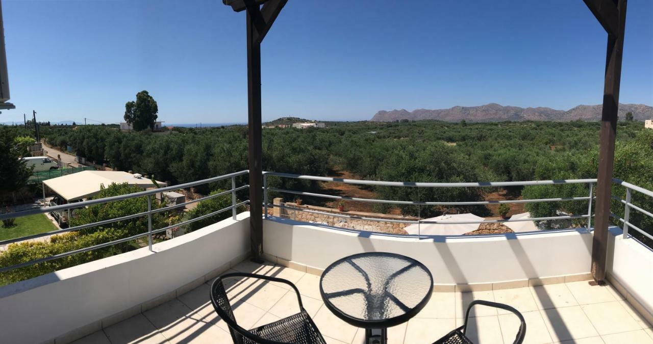 M&M Villa Kathaniá 外观 照片