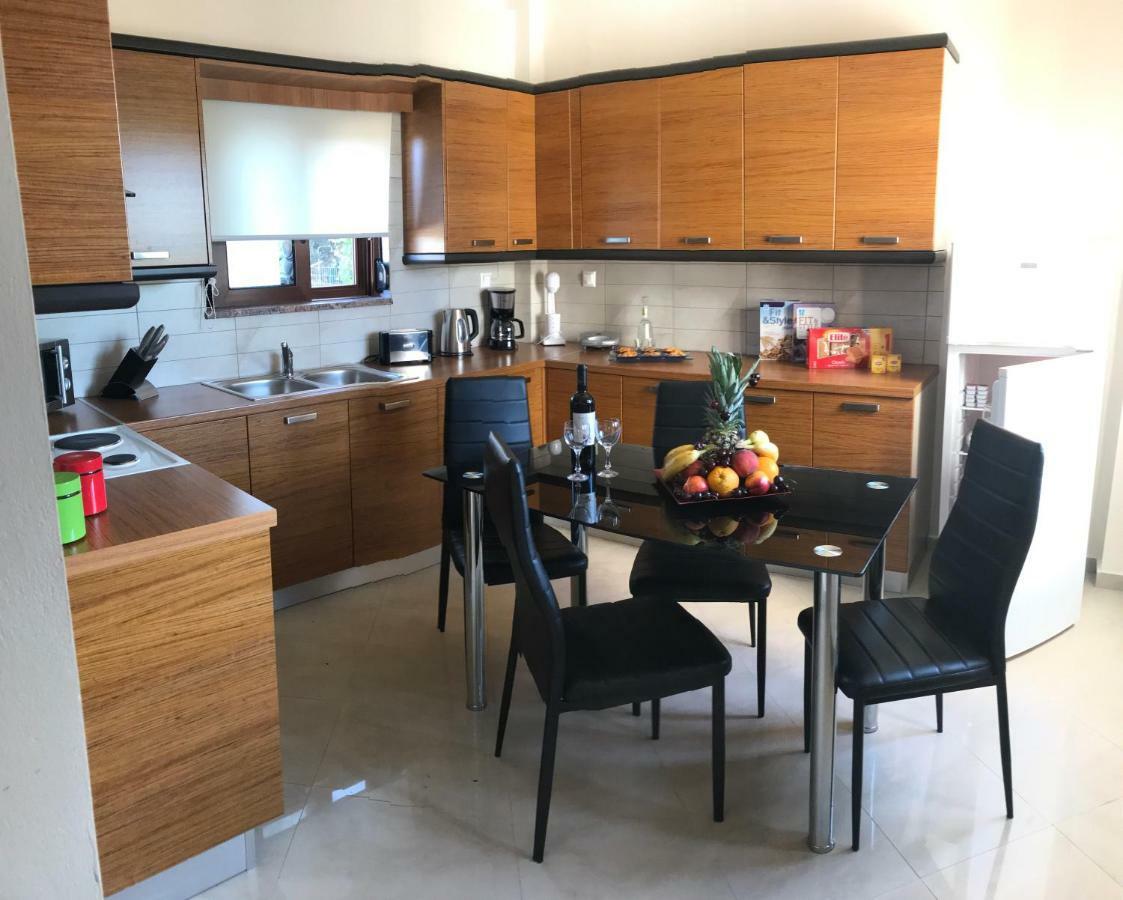 M&M Villa Kathaniá 外观 照片